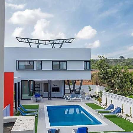 Hotel Cr5 Protaras